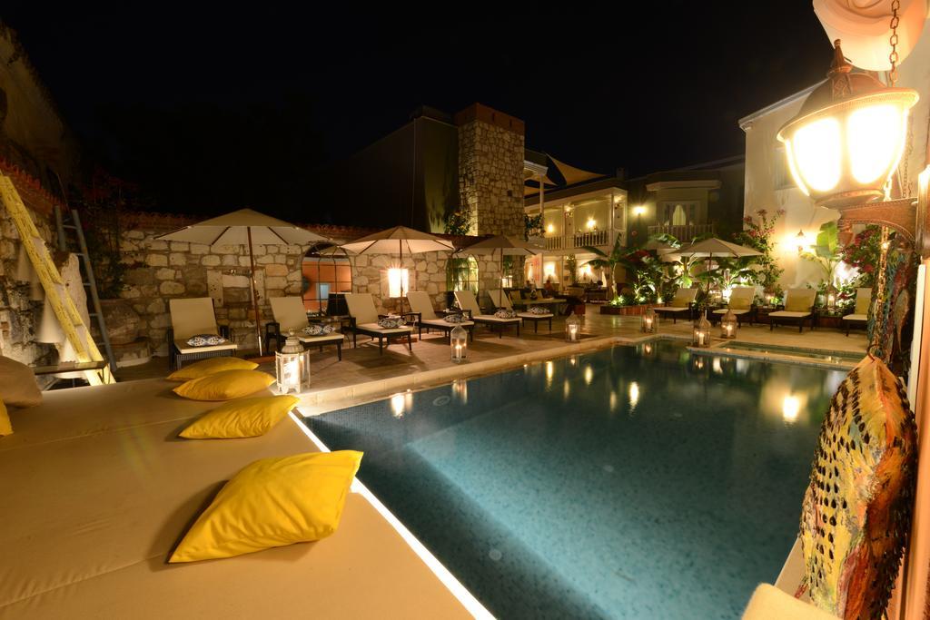Marge Hotel Çeşme Εξωτερικό φωτογραφία
