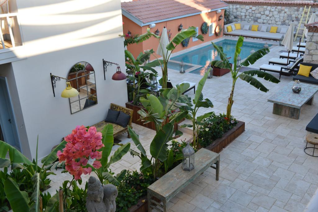 Marge Hotel Çeşme Εξωτερικό φωτογραφία