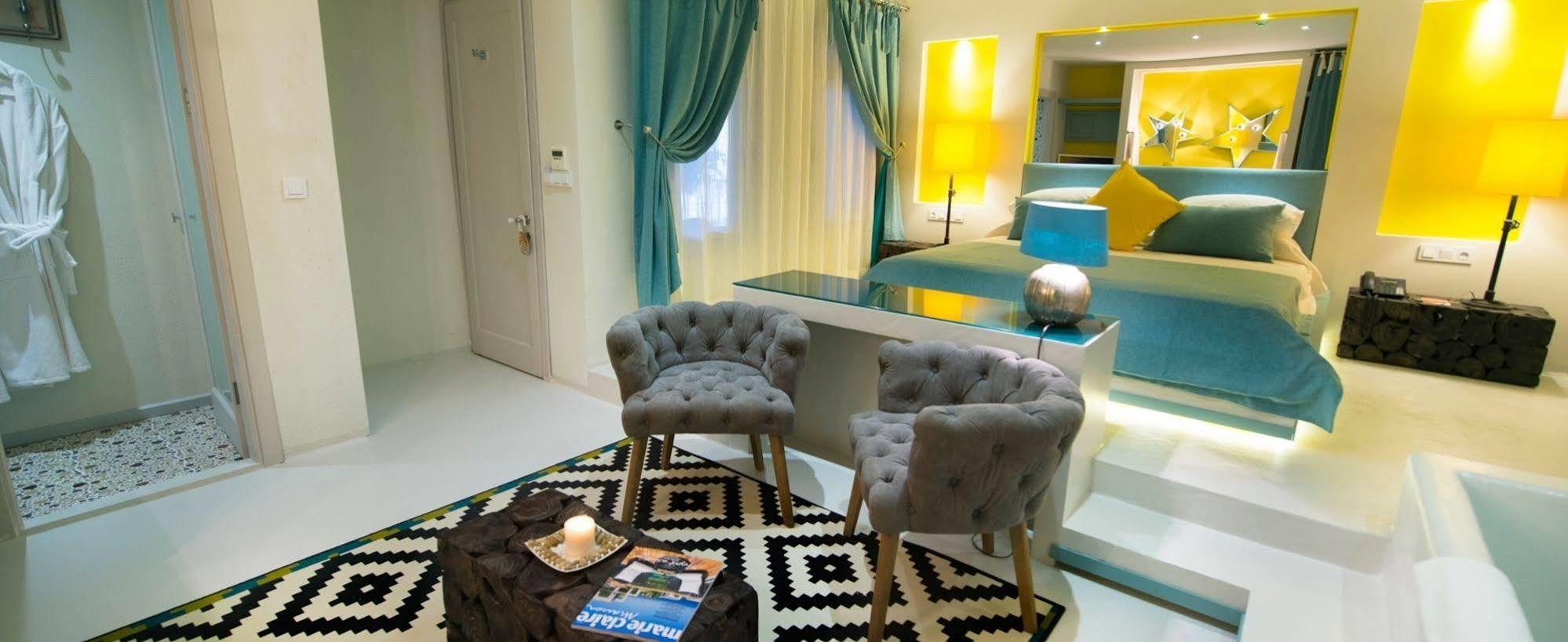 Marge Hotel Çeşme Εξωτερικό φωτογραφία